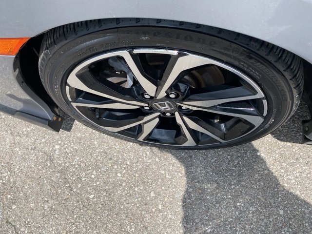 Vehicle image 32 of 32