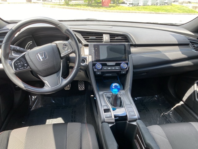 Vehicle image 5 of 32