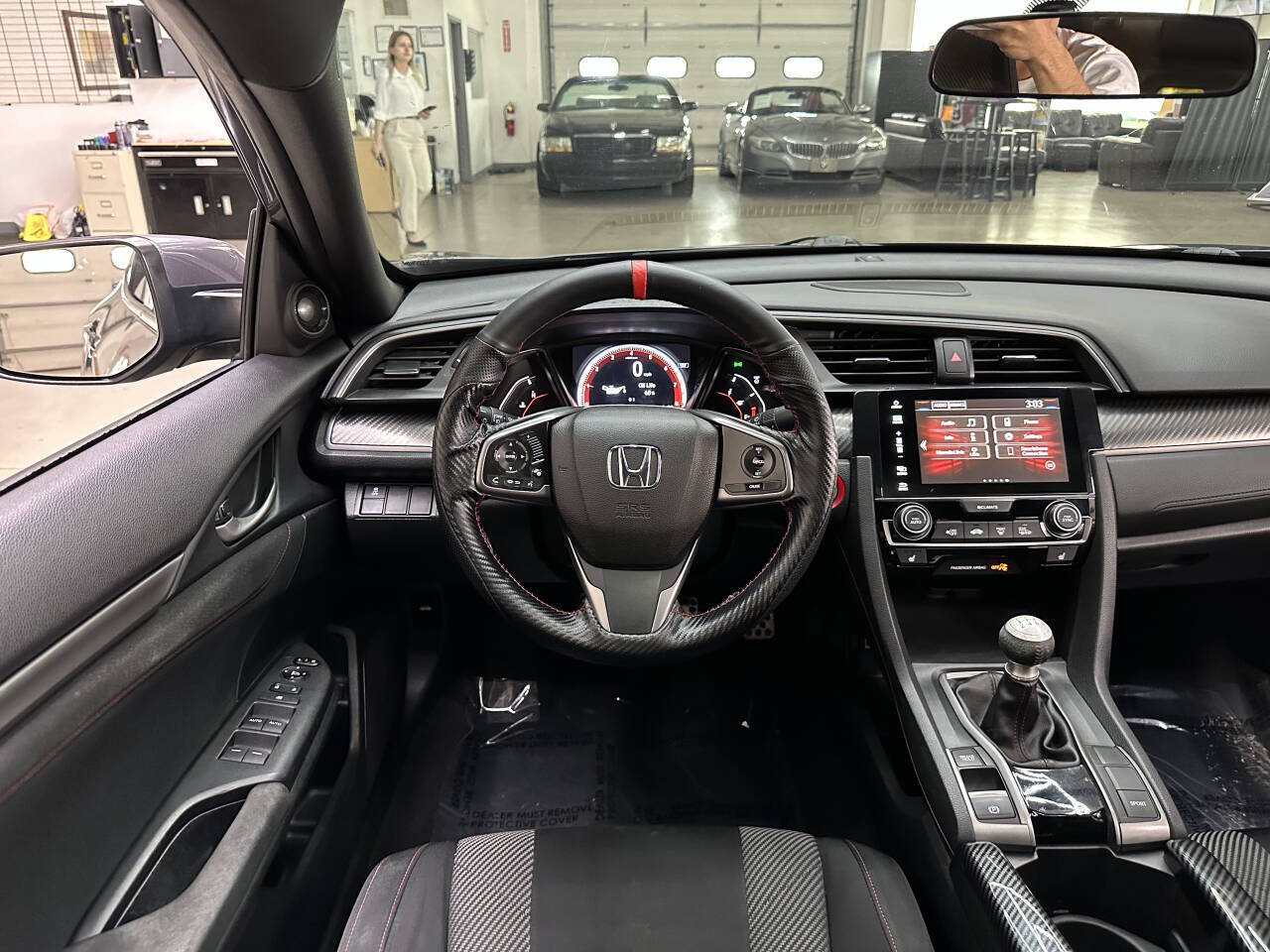 Vehicle image 18 of 31