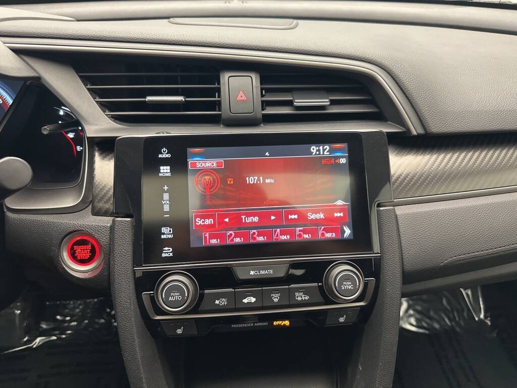 Vehicle image 21 of 31
