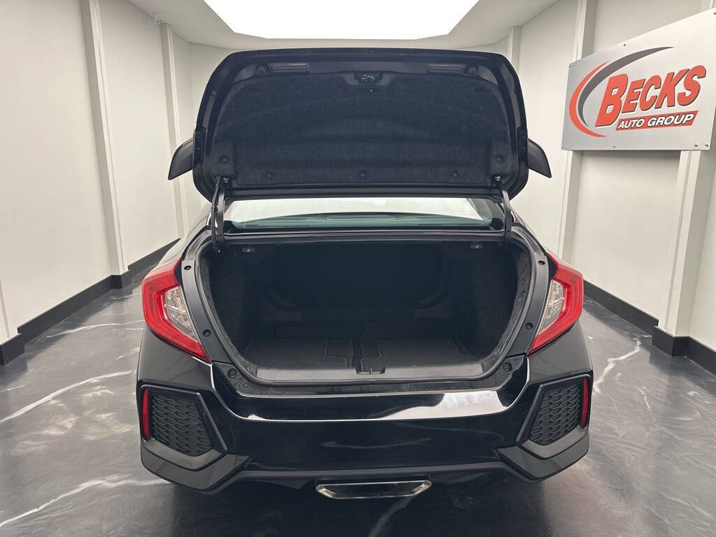 Vehicle image 26 of 31