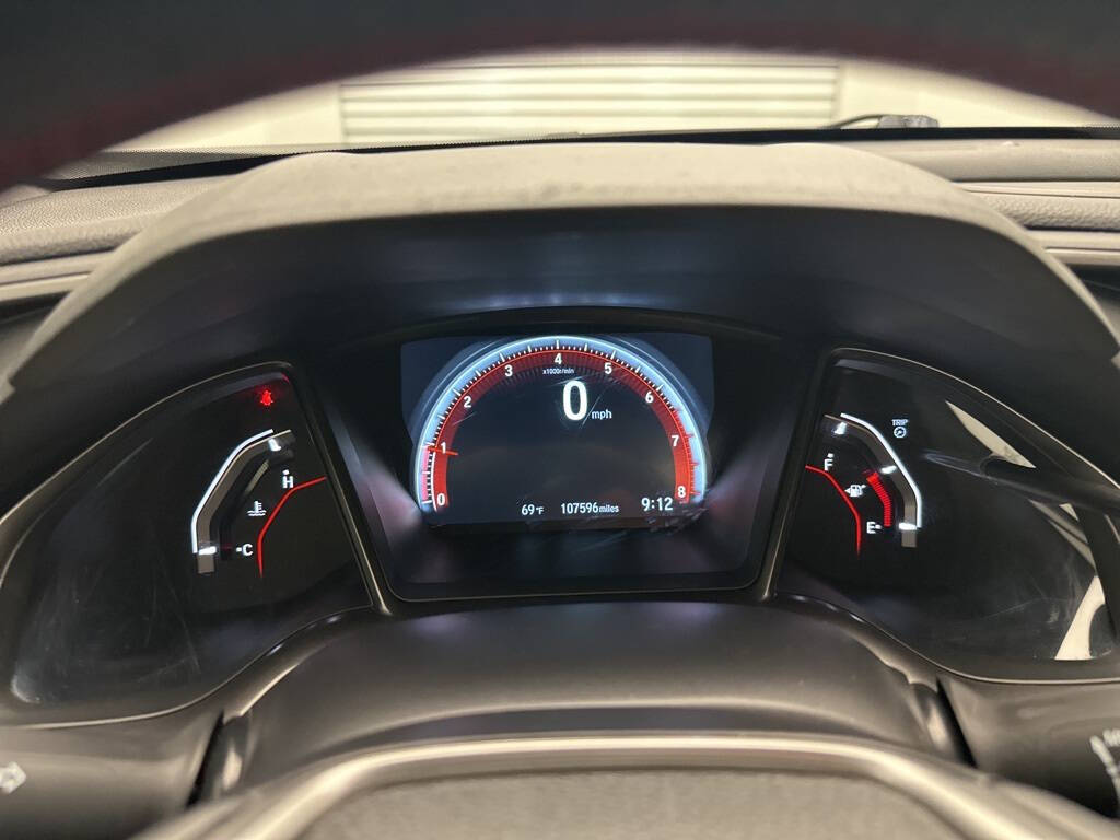 Vehicle image 20 of 31