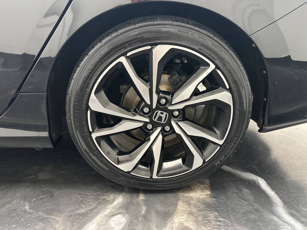 Vehicle image 29 of 31