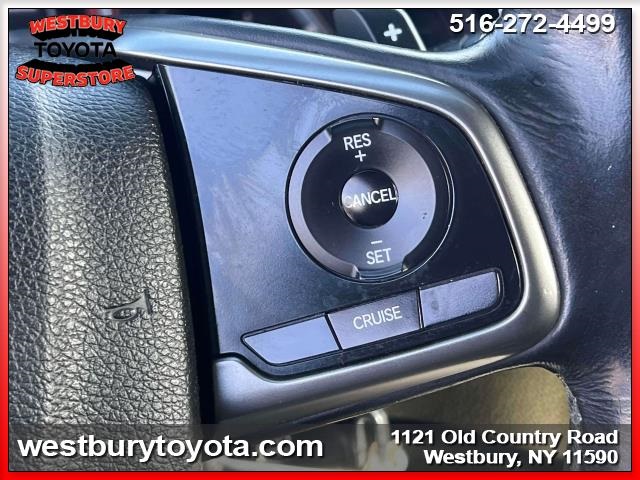 Vehicle image 22 of 34