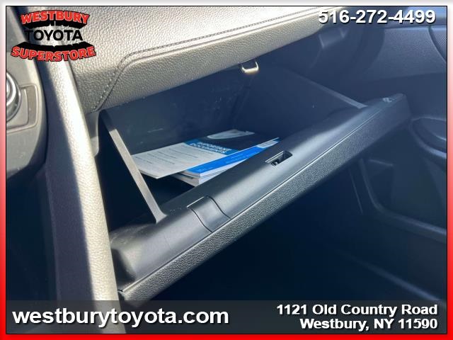Vehicle image 12 of 34