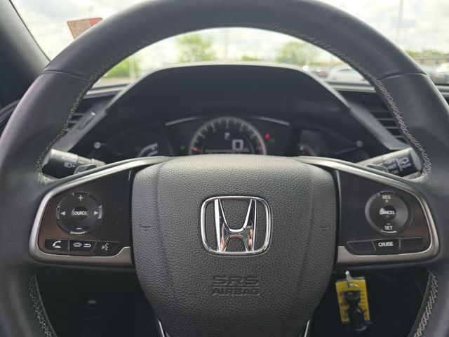 Vehicle image 31 of 32