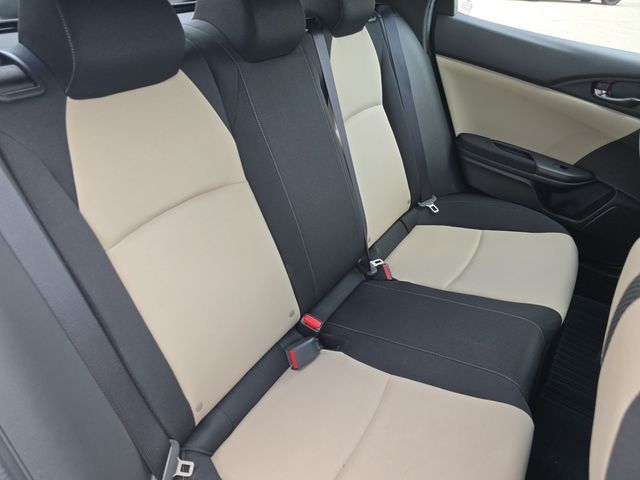 Vehicle image 12 of 32