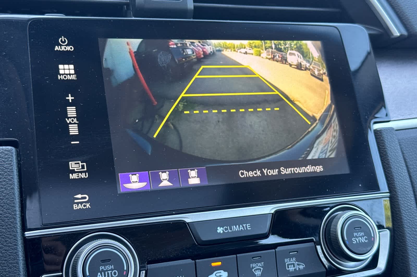 Vehicle image 20 of 29