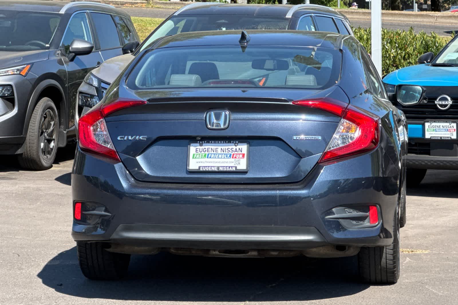 Vehicle image 8 of 29