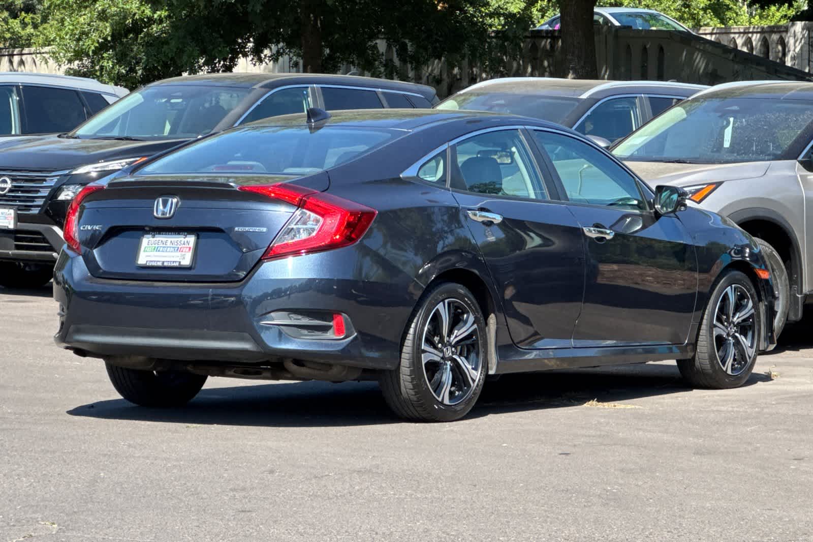 Vehicle image 6 of 29