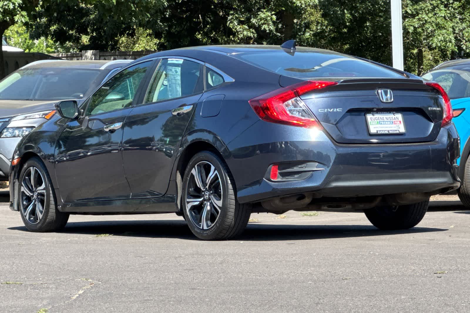 Vehicle image 7 of 29