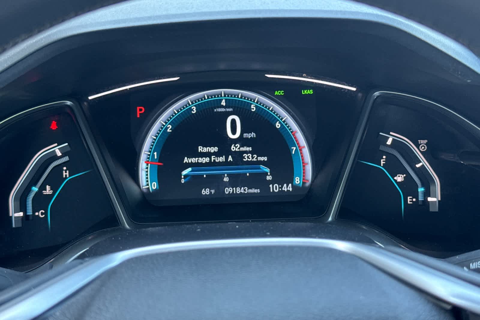 Vehicle image 17 of 29