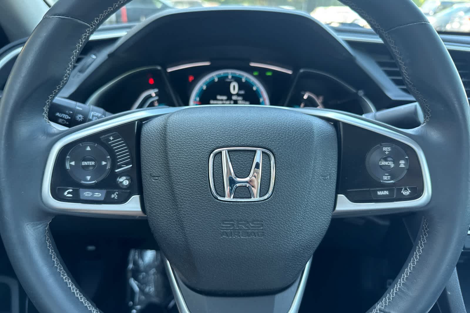 Vehicle image 16 of 29