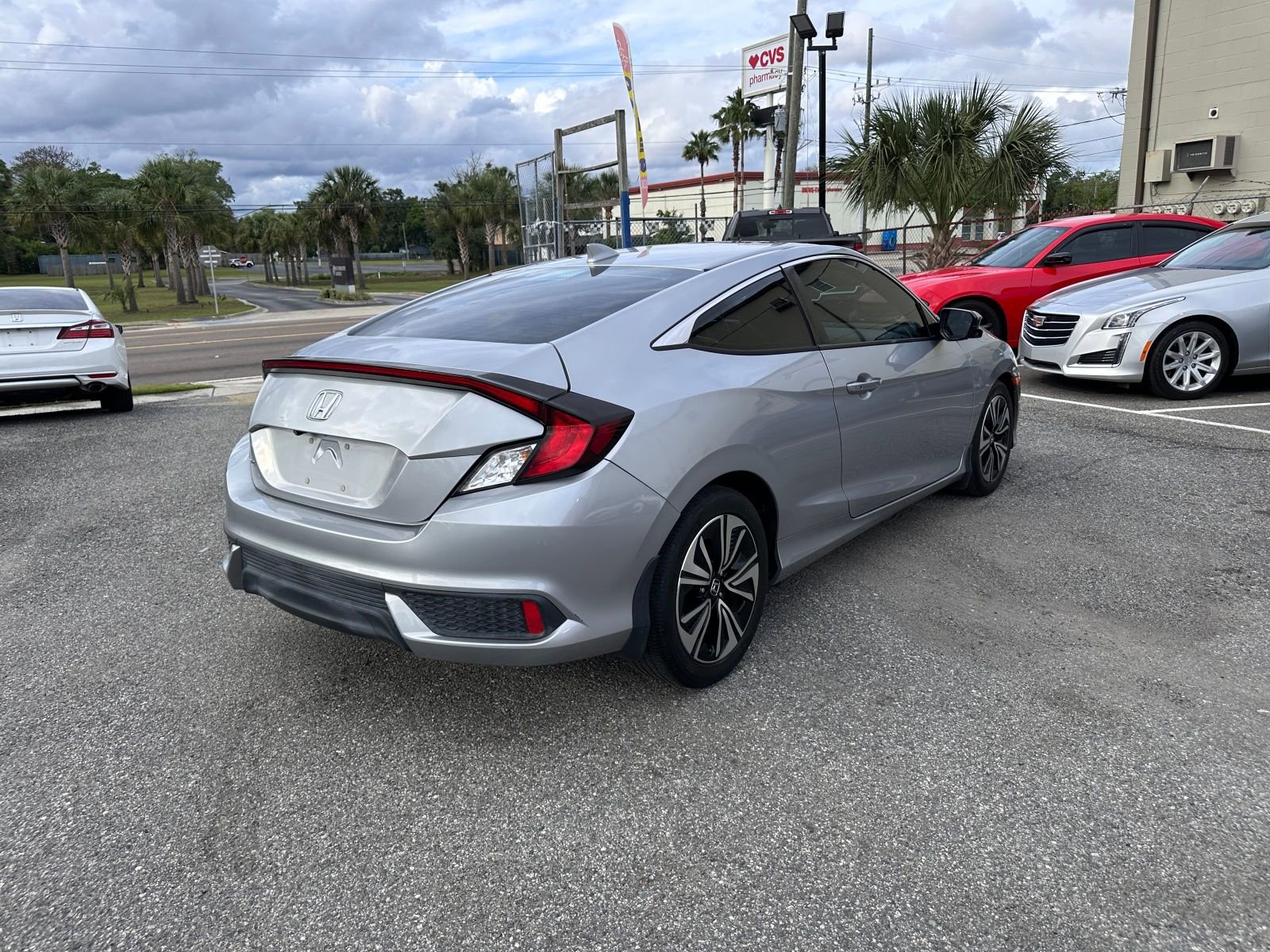 Vehicle image 5 of 20