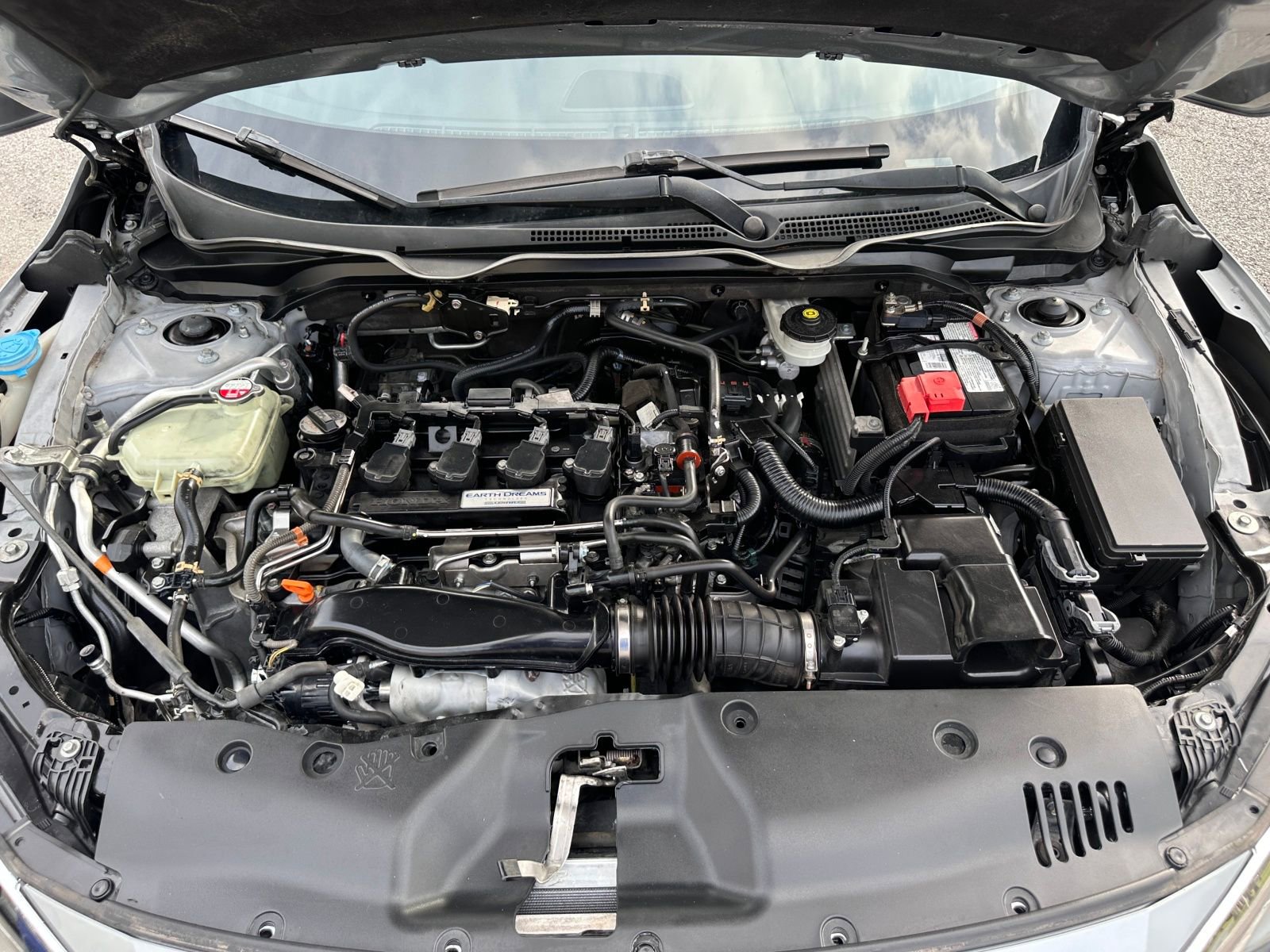 Vehicle image 18 of 20