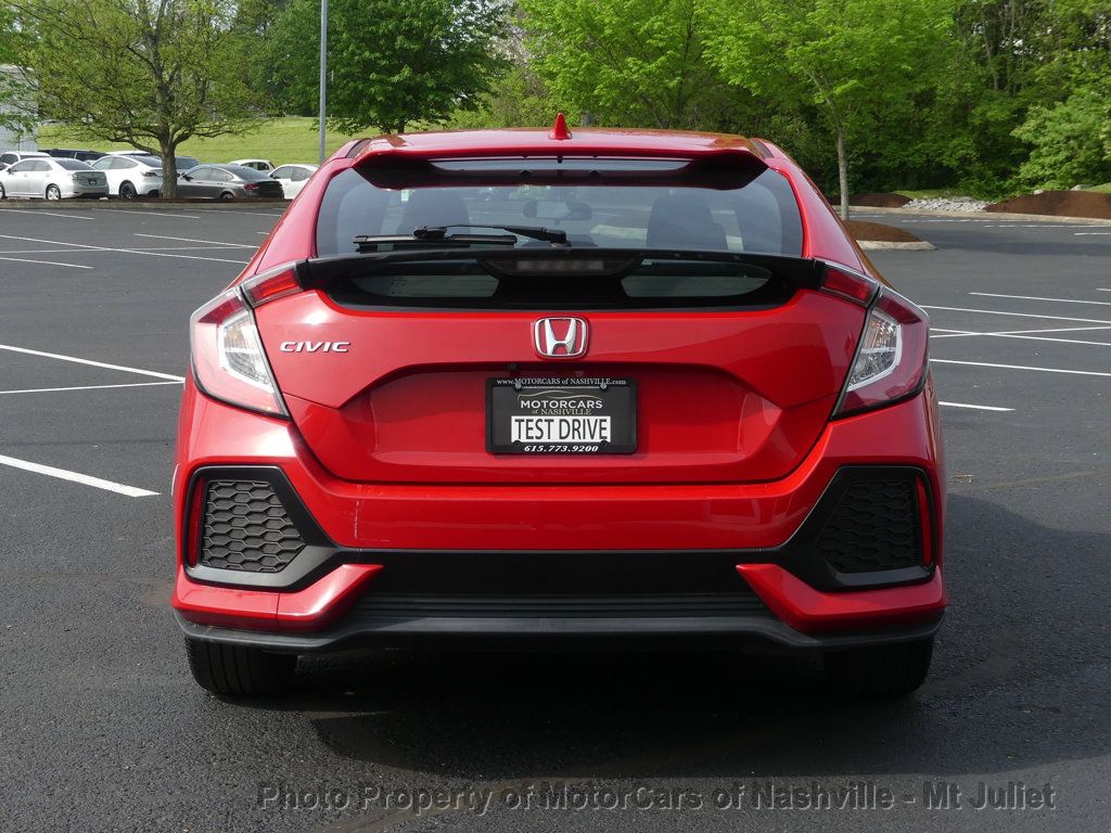 Vehicle image 5 of 44