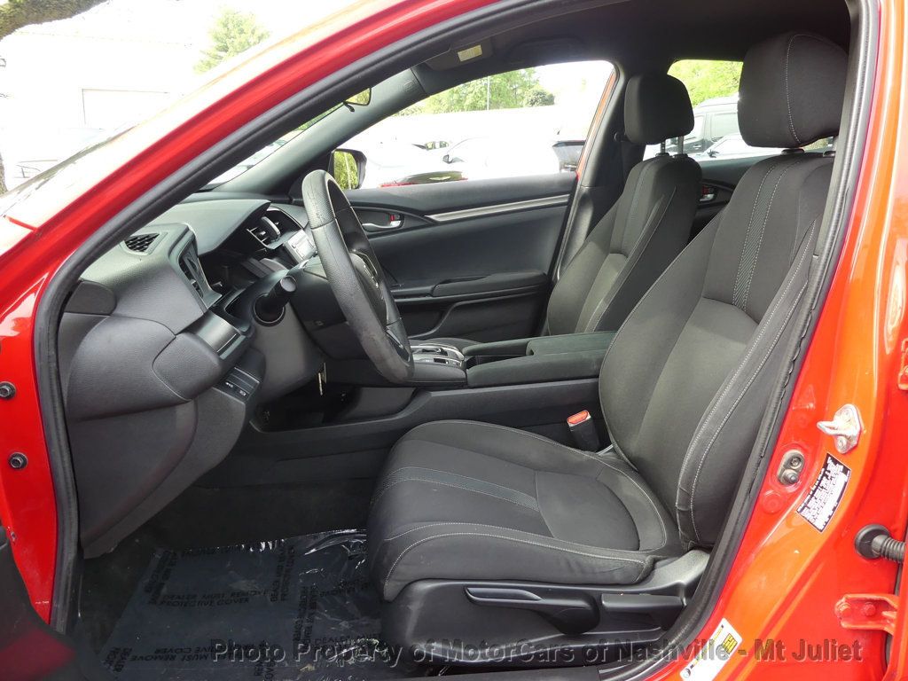 Vehicle image 20 of 44