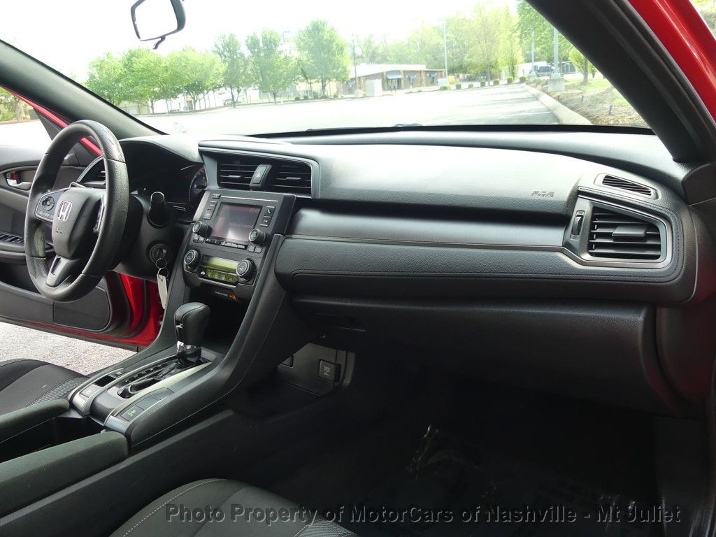 Vehicle image 27 of 44
