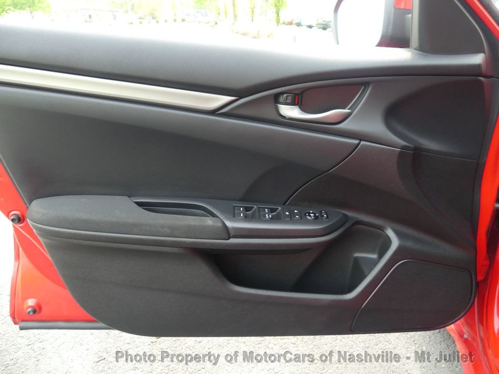 Vehicle image 16 of 44