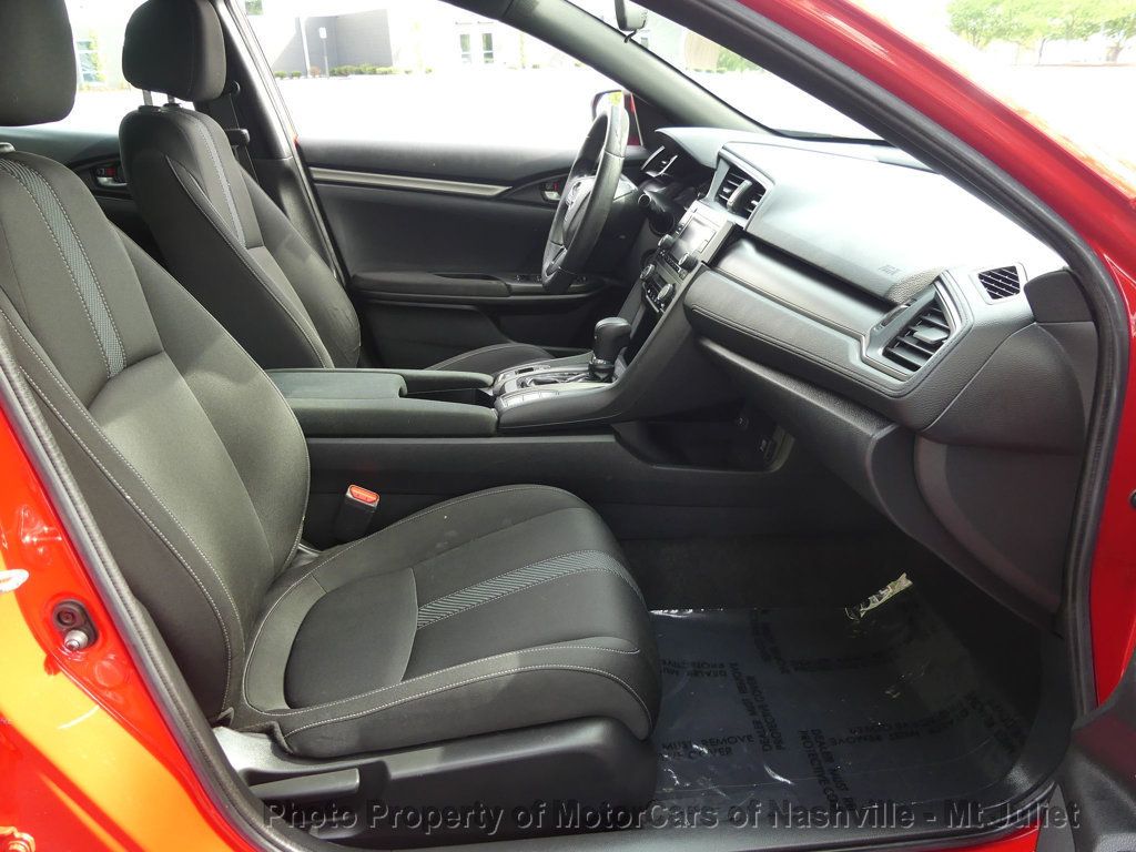 Vehicle image 22 of 44