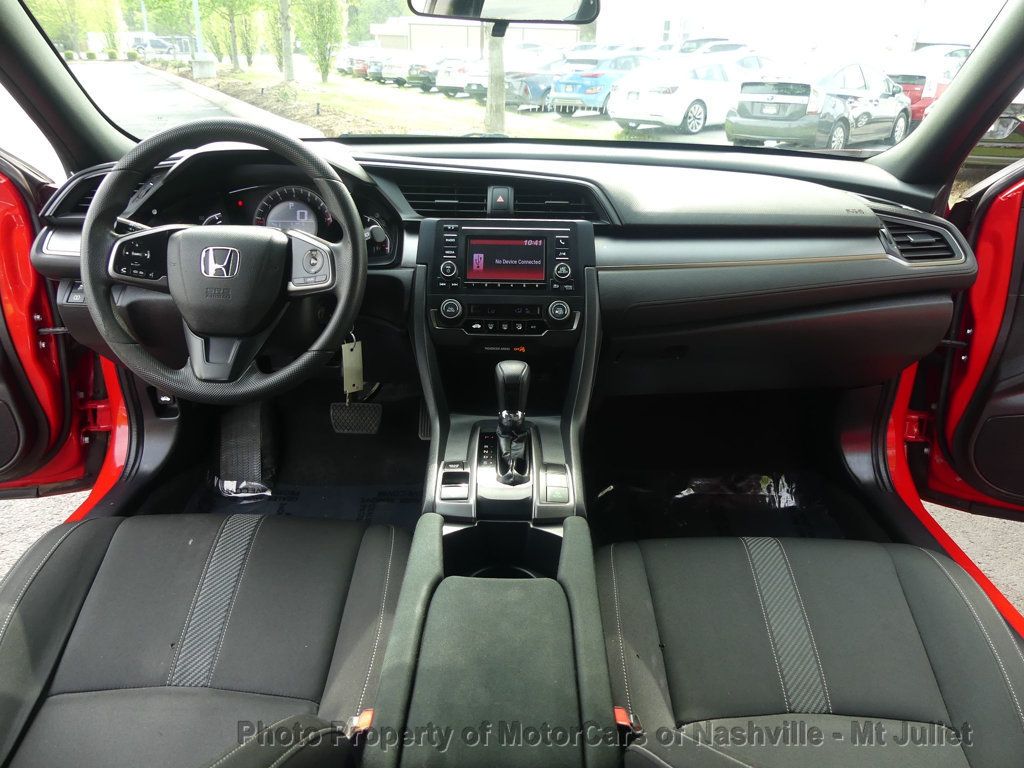 Vehicle image 28 of 44