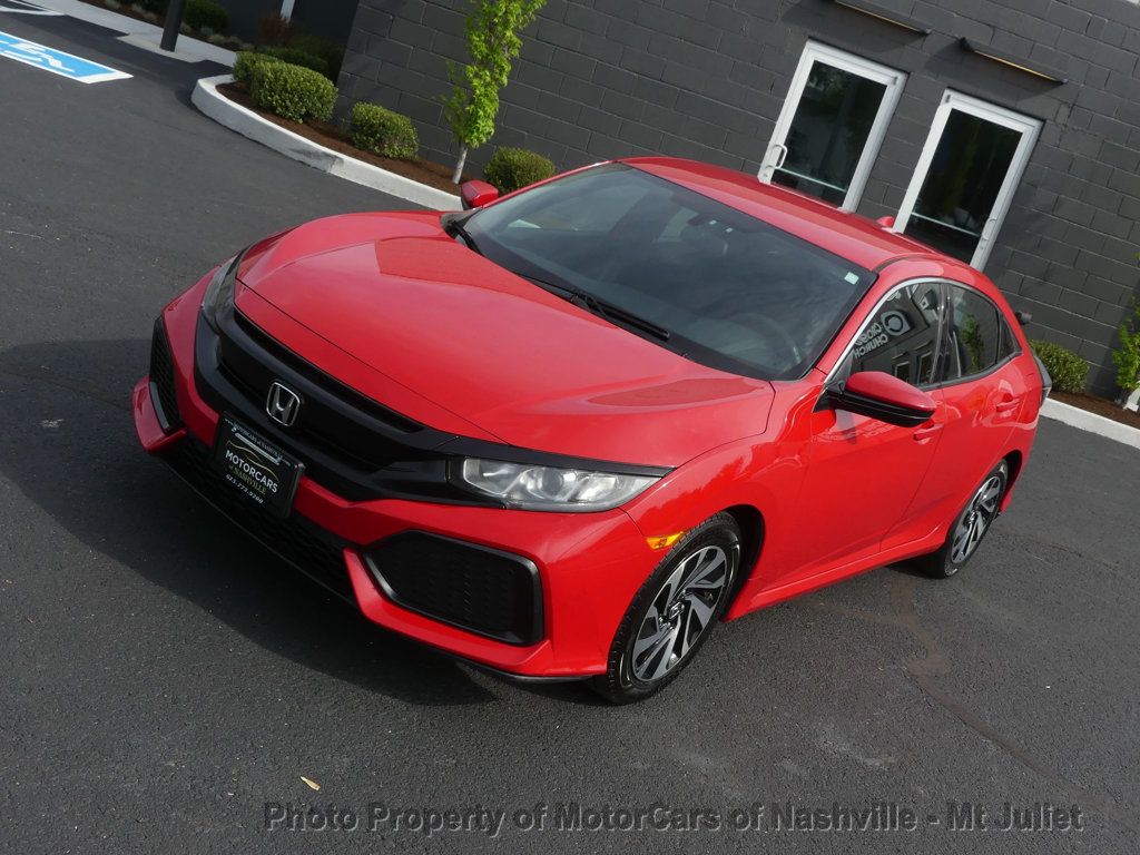 Vehicle image 15 of 44