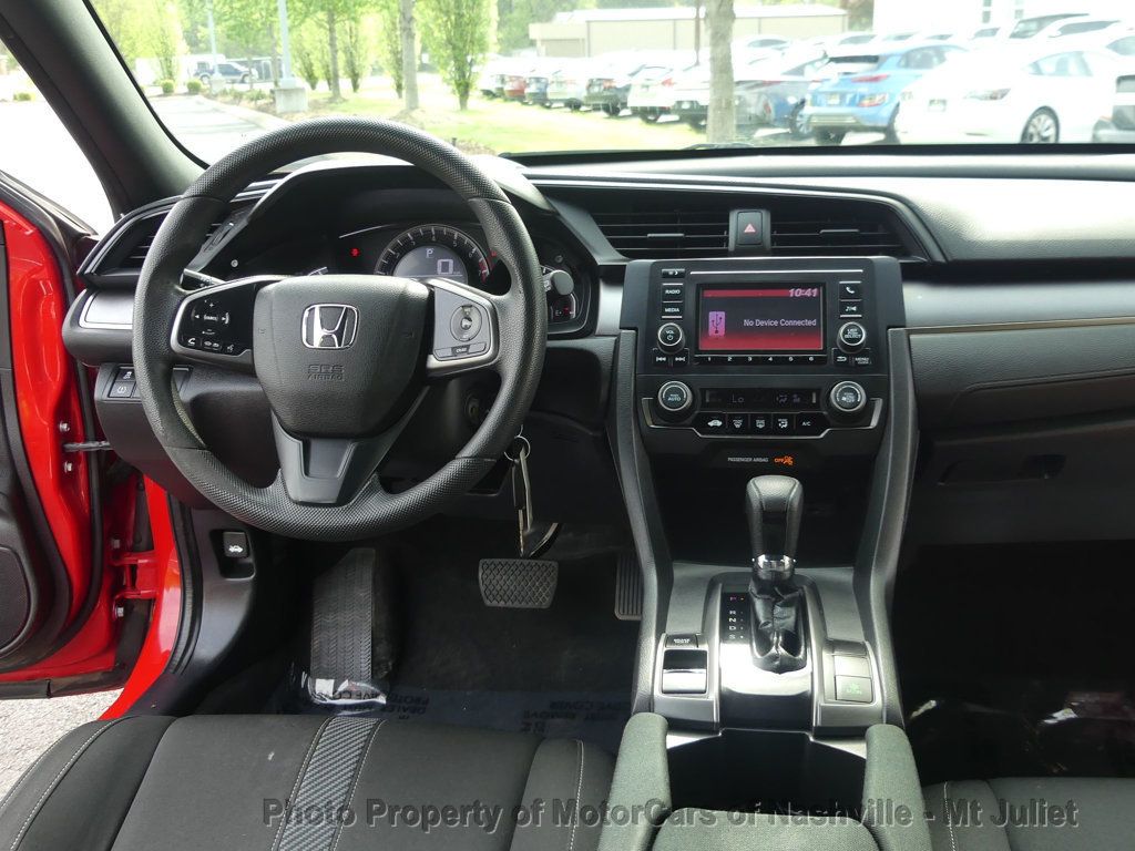 Vehicle image 29 of 44