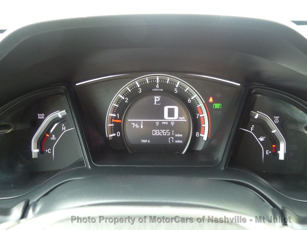 Vehicle image 34 of 44