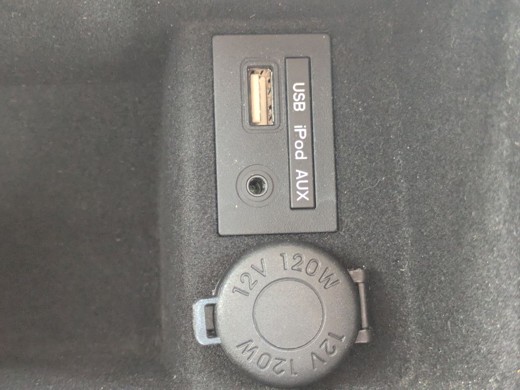 Vehicle image 23 of 31