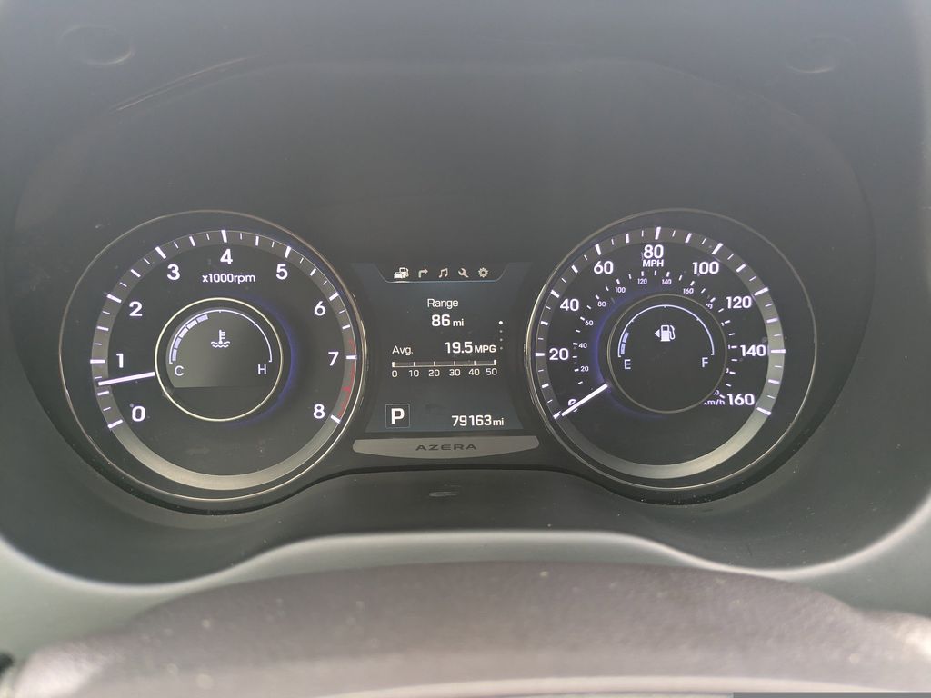 Vehicle image 15 of 31