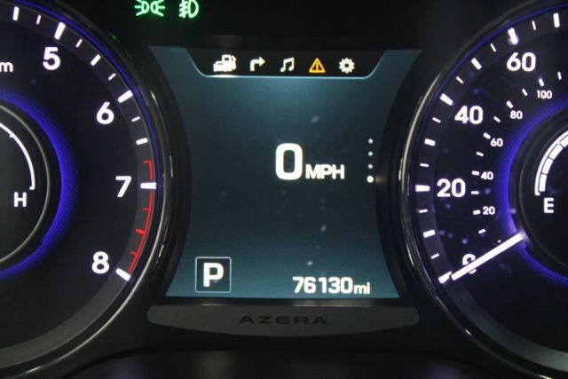 Vehicle image 20 of 27