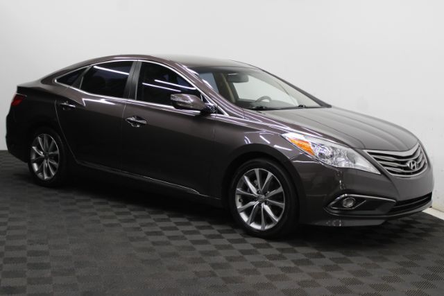 Vehicle image 4 of 27
