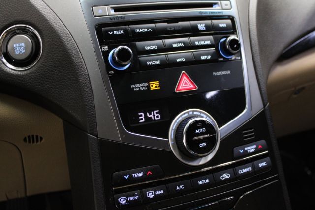 Vehicle image 18 of 27