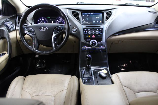 Vehicle image 6 of 27