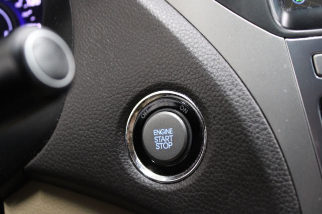 Vehicle image 16 of 27