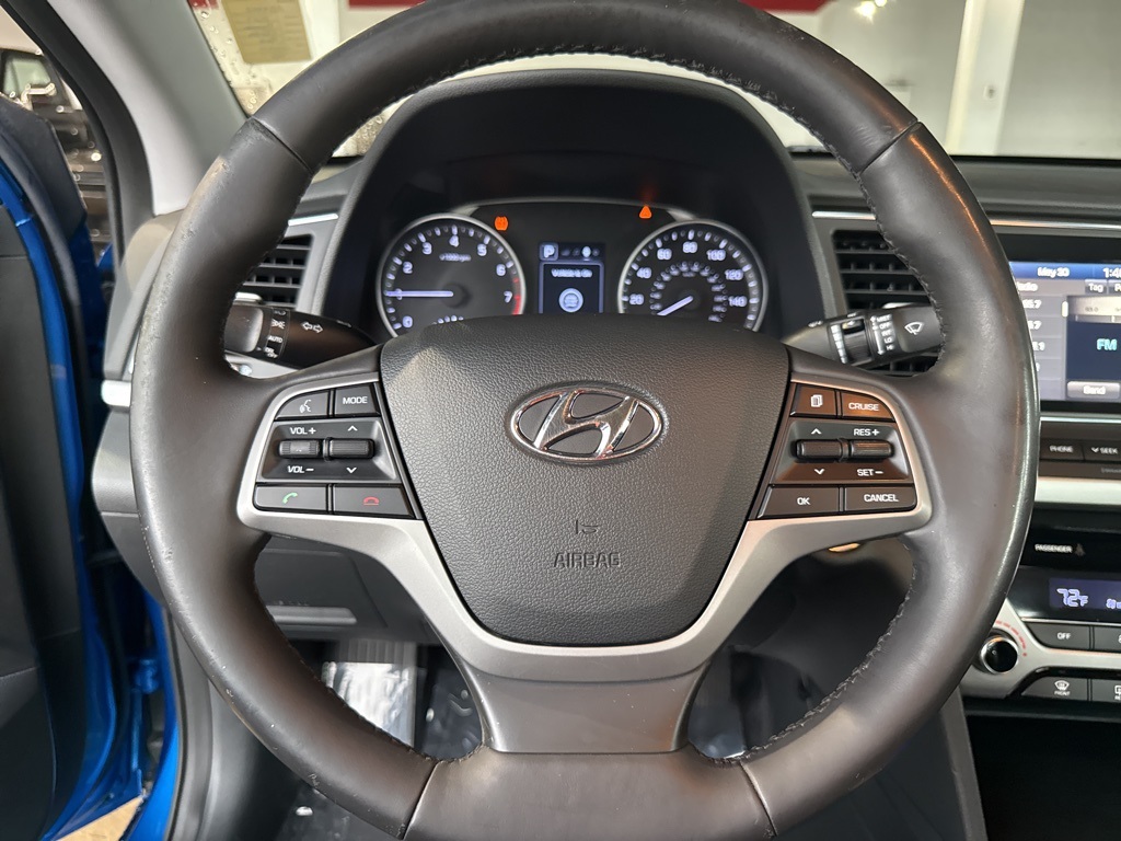 Vehicle image 26 of 39