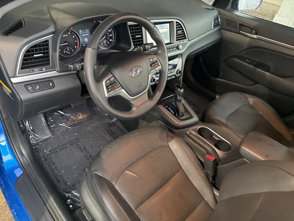 Vehicle image 31 of 39