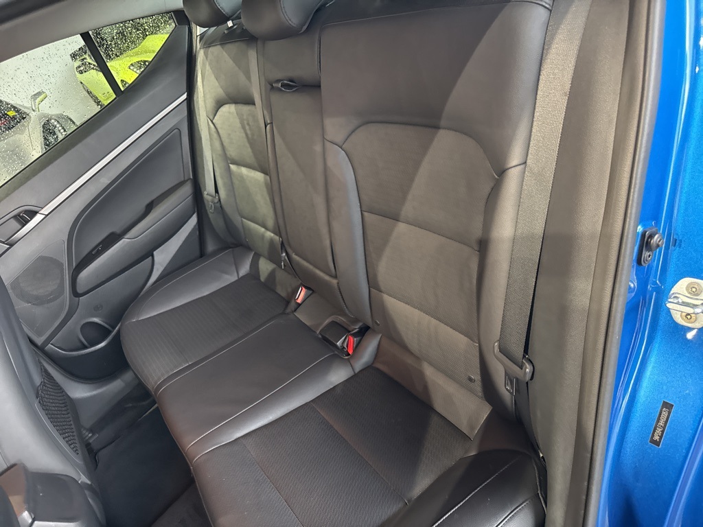 Vehicle image 14 of 39