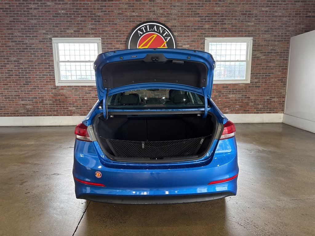 Vehicle image 36 of 39
