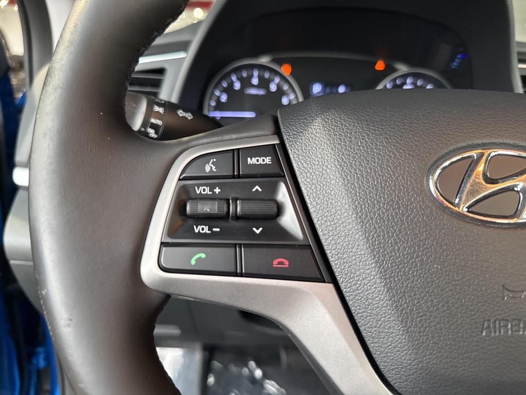 Vehicle image 27 of 39