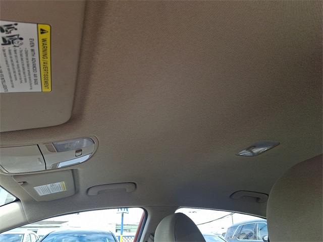 2017 Hyundai Elantra SE Image 29 of 31