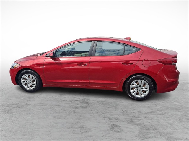 2017 Hyundai Elantra SE Image 12 of 31