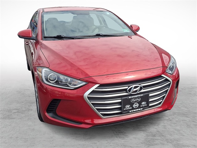 2017 Hyundai Elantra SE Image 5 of 31