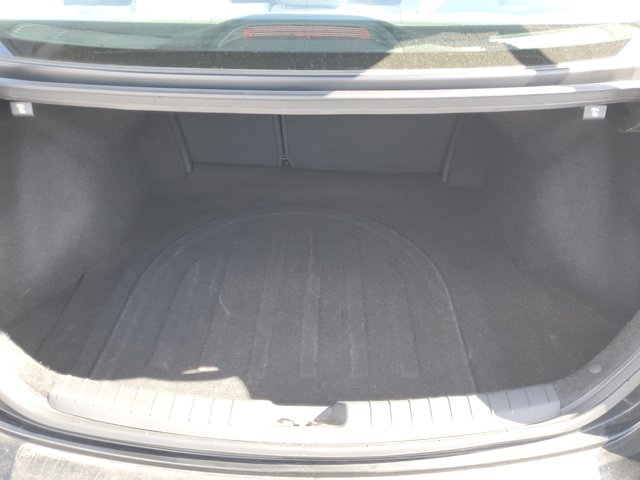 2017 Hyundai Elantra SE Image 9 of 30