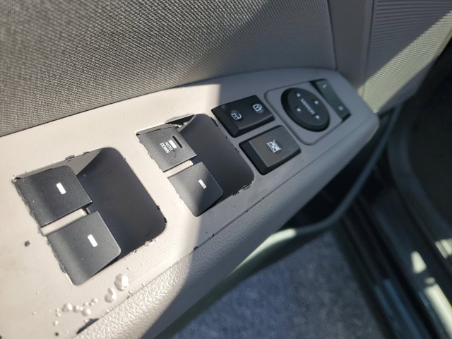 2017 Hyundai Elantra SE Image 25 of 30