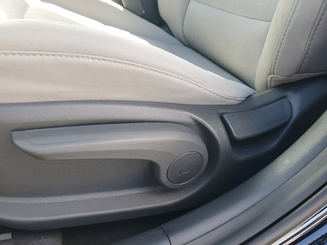 2017 Hyundai Elantra SE Image 26 of 30