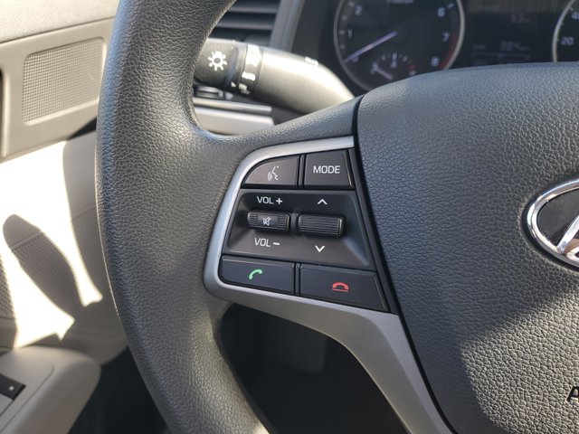 2017 Hyundai Elantra SE Image 14 of 30