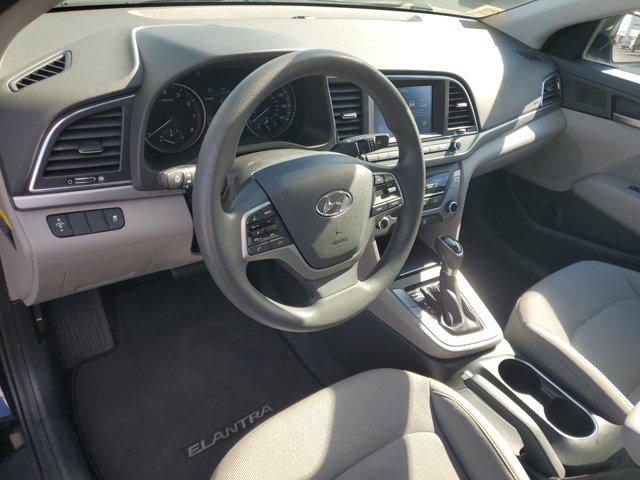 2017 Hyundai Elantra SE Image 13 of 30