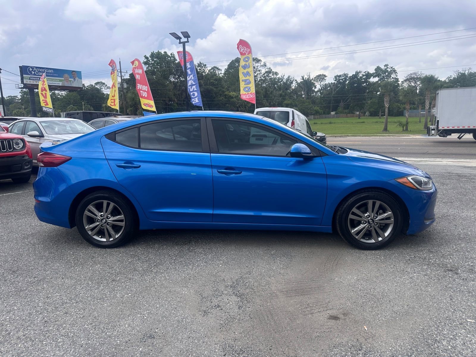 Vehicle image 4 of 21