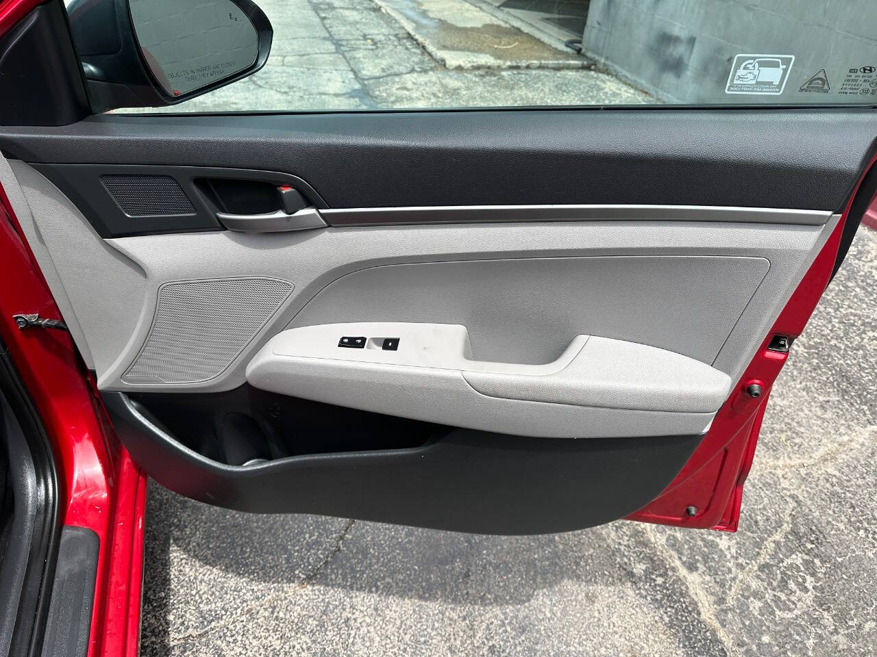 Vehicle image 19 of 45